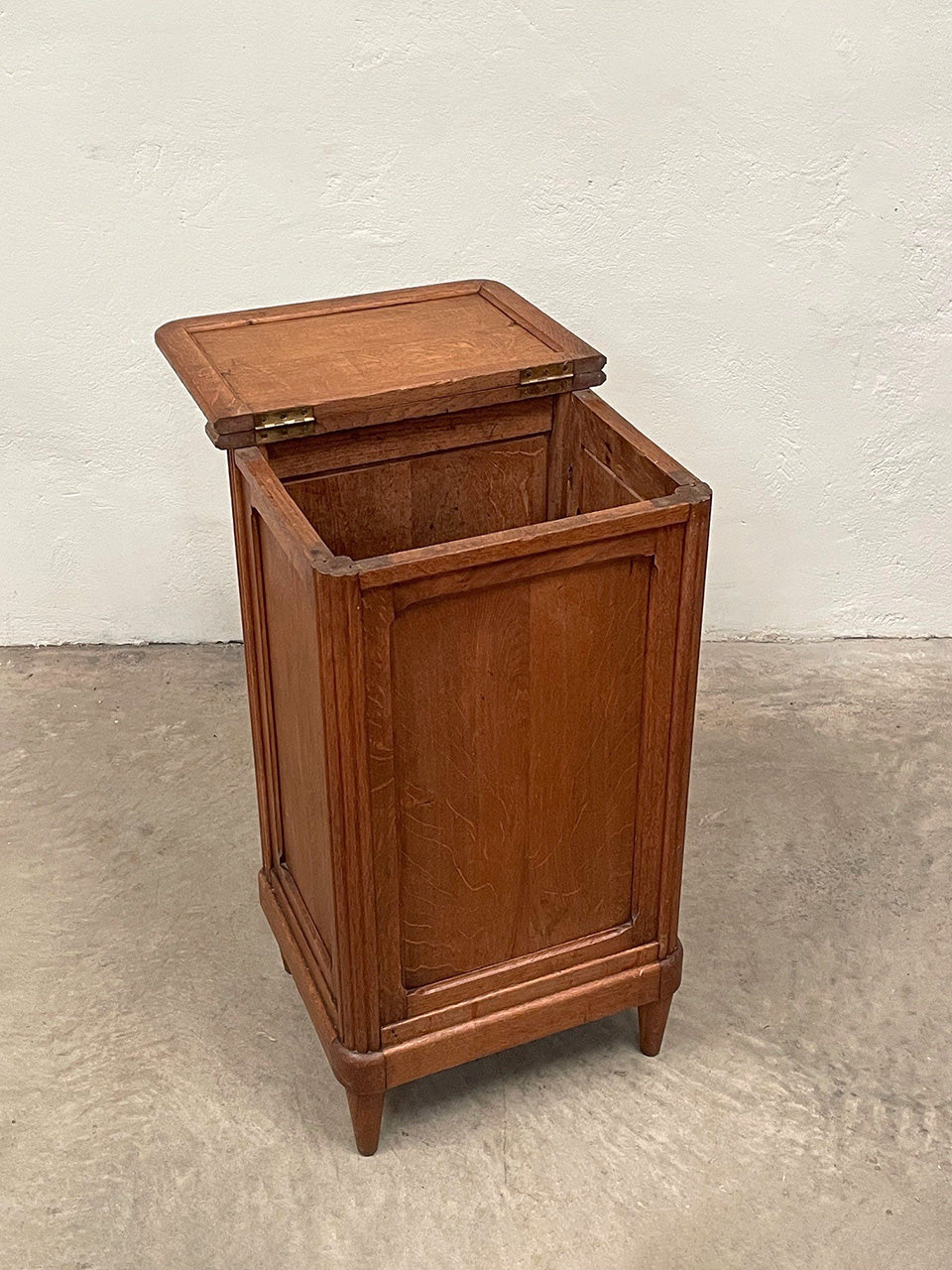 Oak cabinet with hinged top