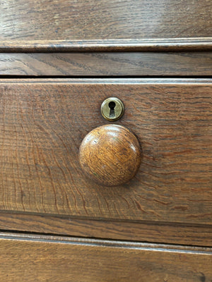 Linen press