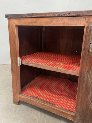 Single door cupboard