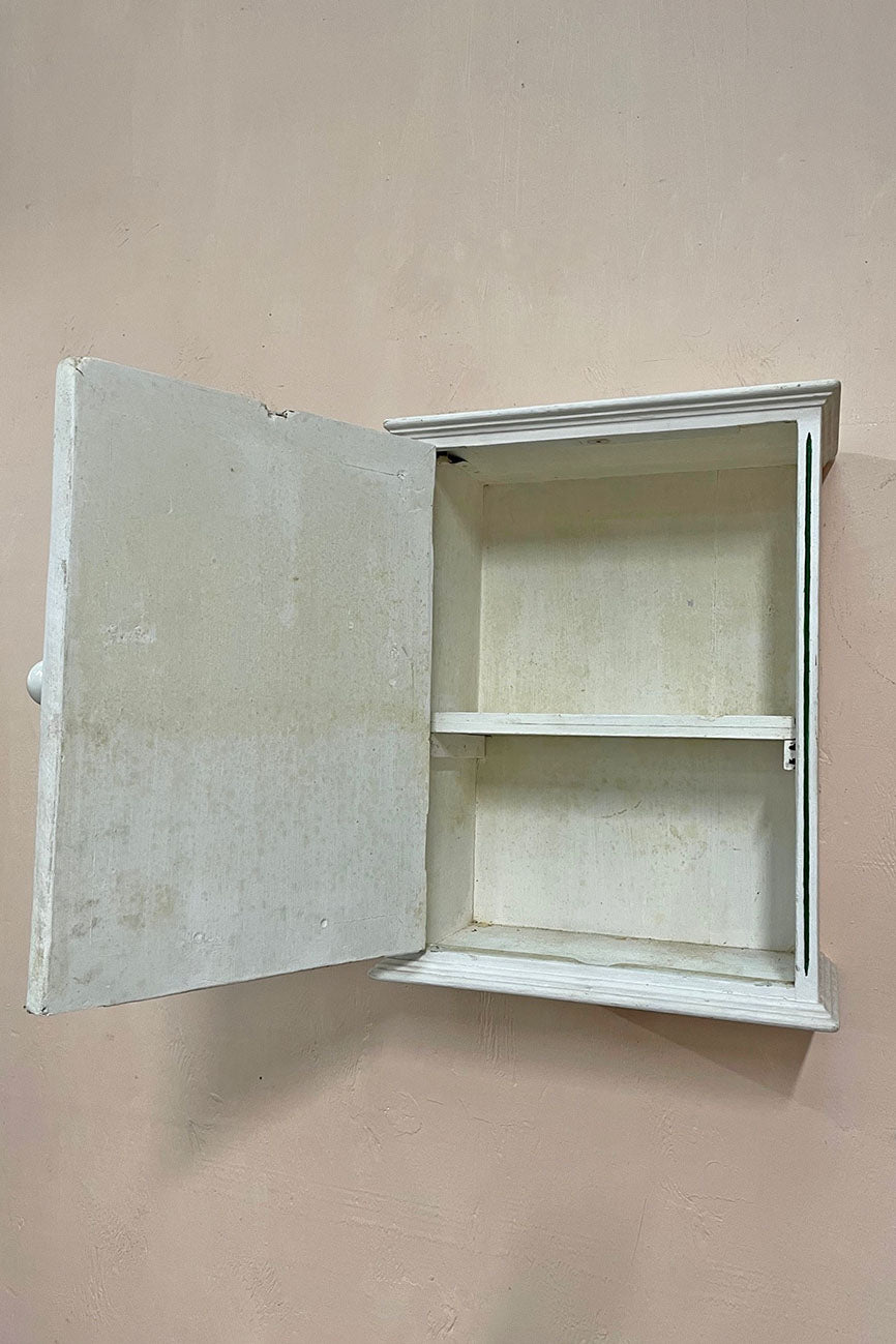 Wall cupboard