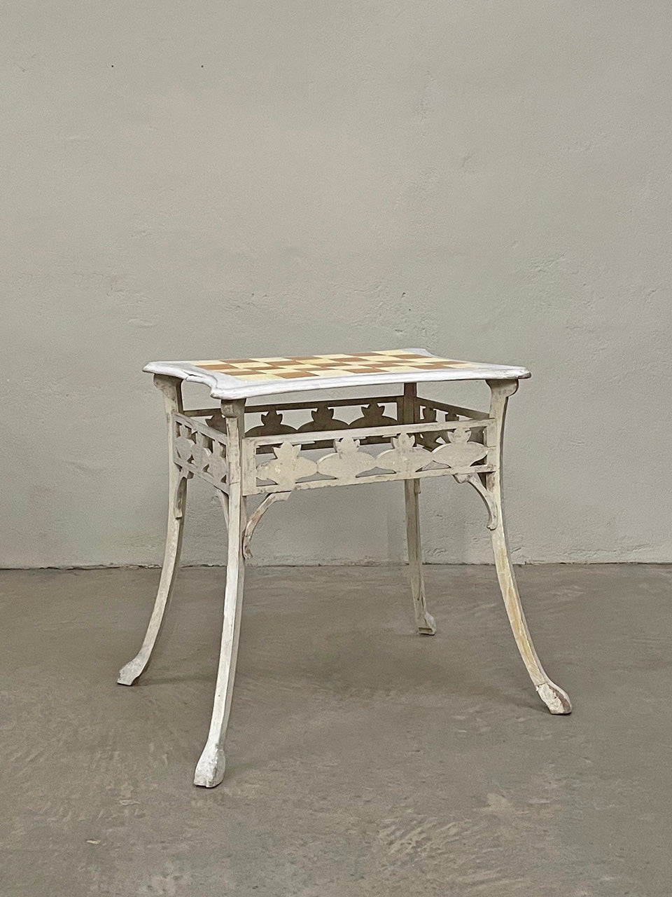 Art Nouveau tile top table