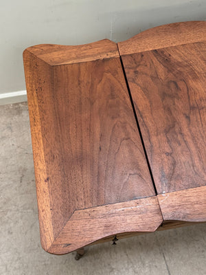 Lift up top dressing table (Reserved)