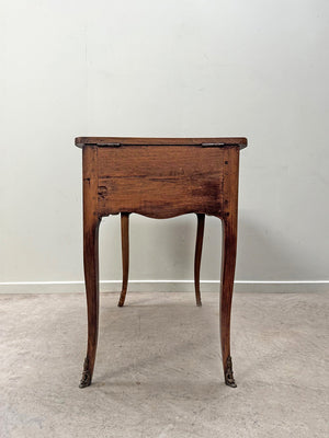 Lift up top dressing table (Reserved)