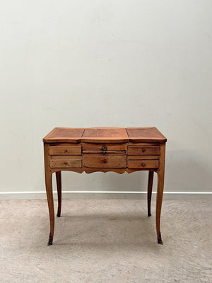 Lift up top dressing table (Reserved)