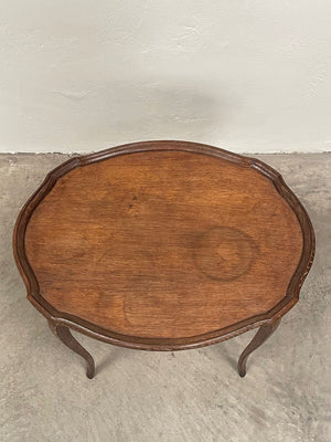 Oval top occasional table