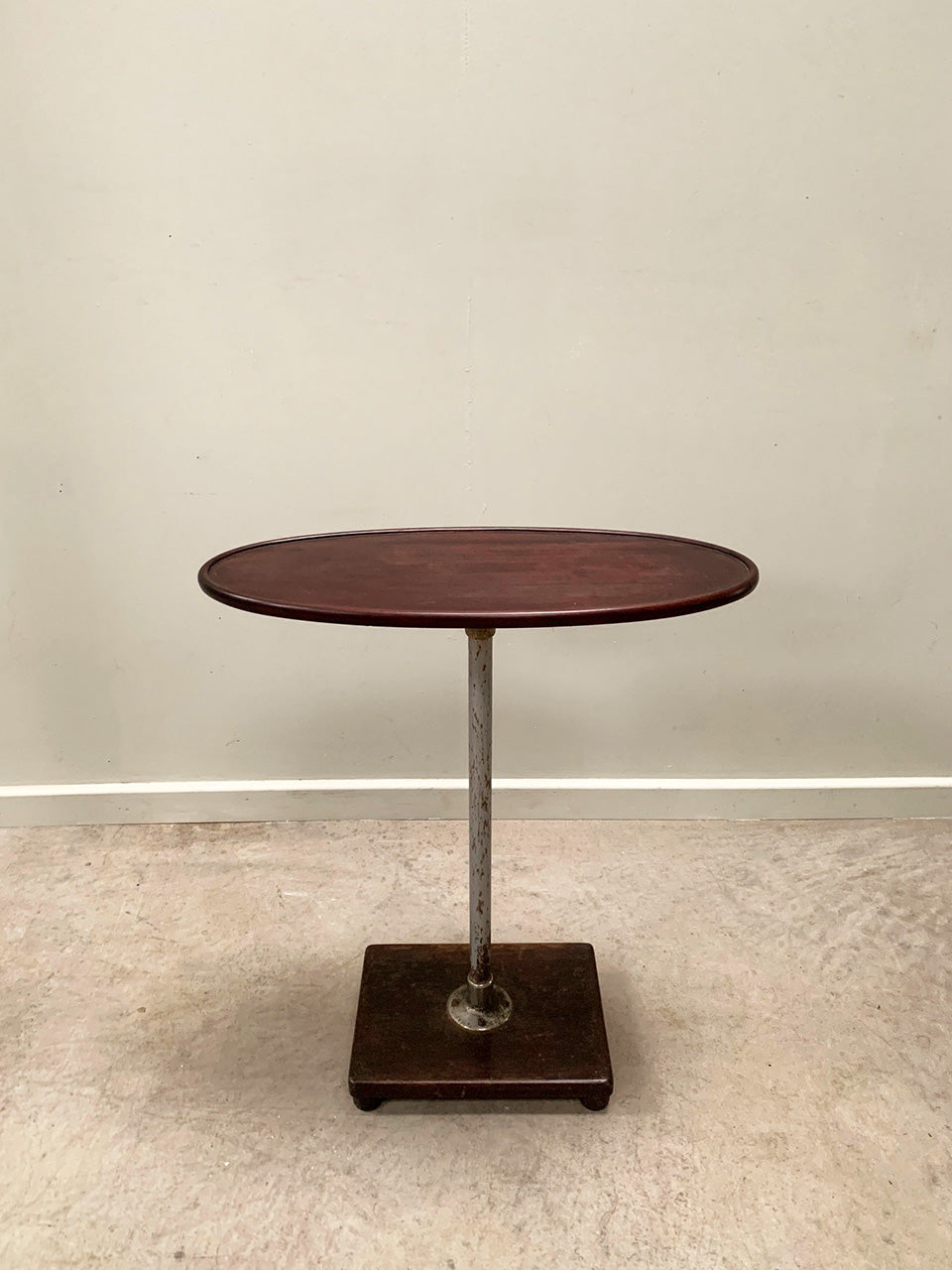Oval top side table