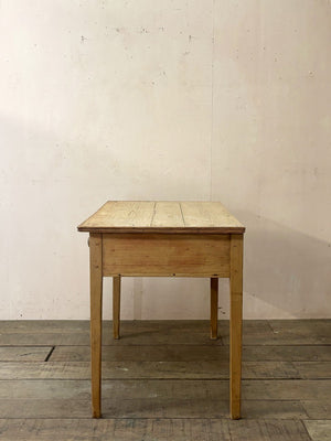 Pine desk