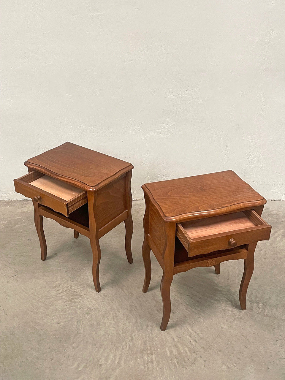 Pair of country bedsides