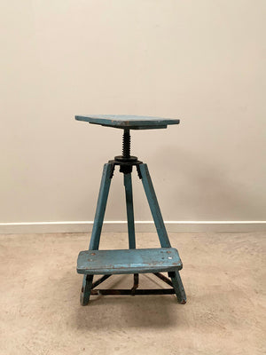 Sculptor's stand
