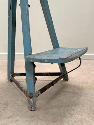 Sculptor's stand