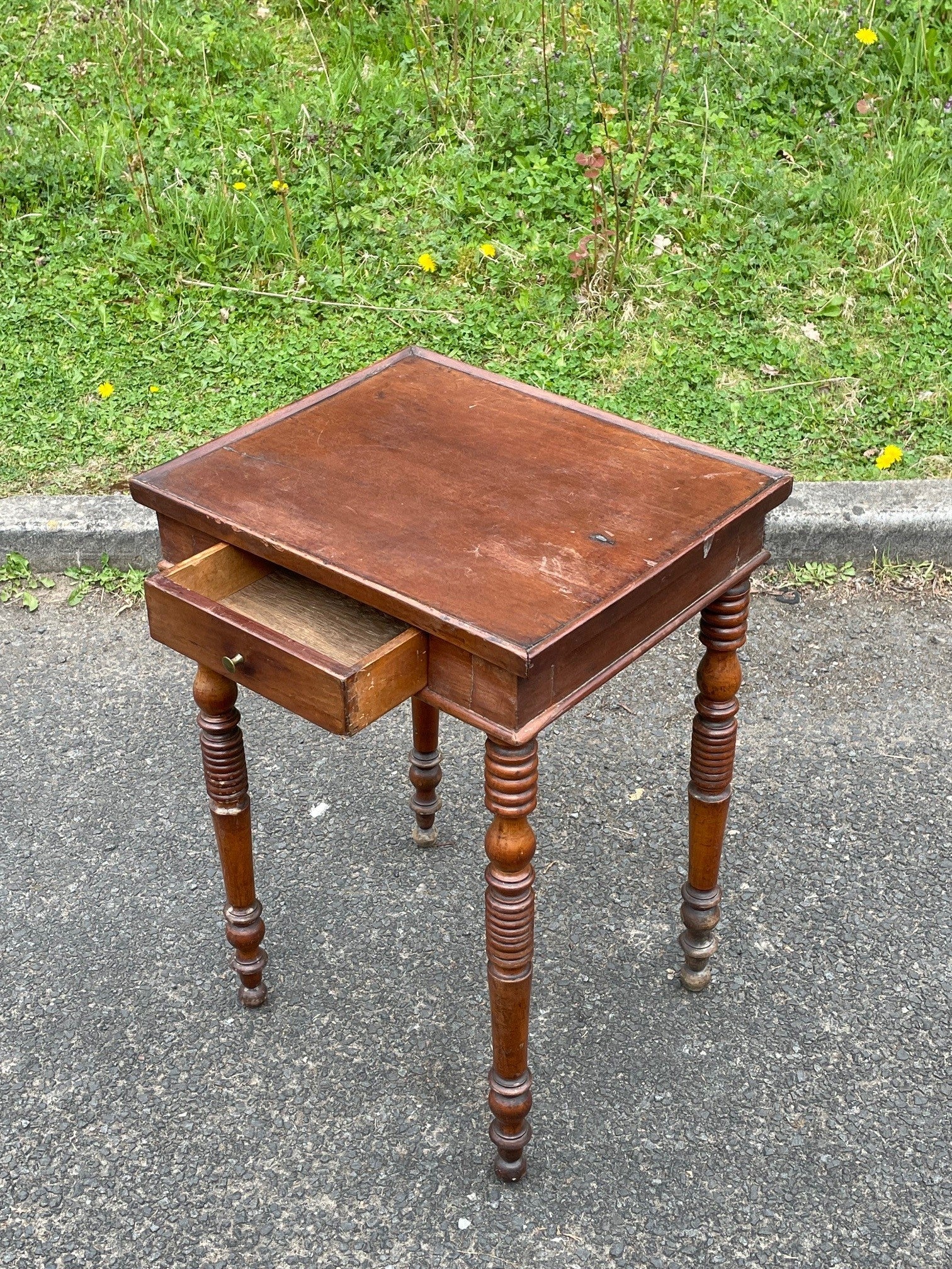 Turned legs side table
