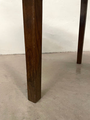 Tapered leg table