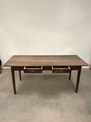 Tapered leg table