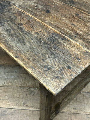 Oak farm table