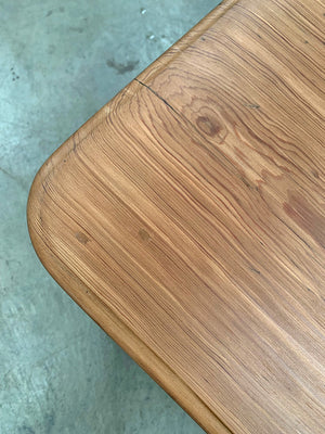 Pitch pine table