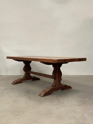 Refectory dining table with stretcher