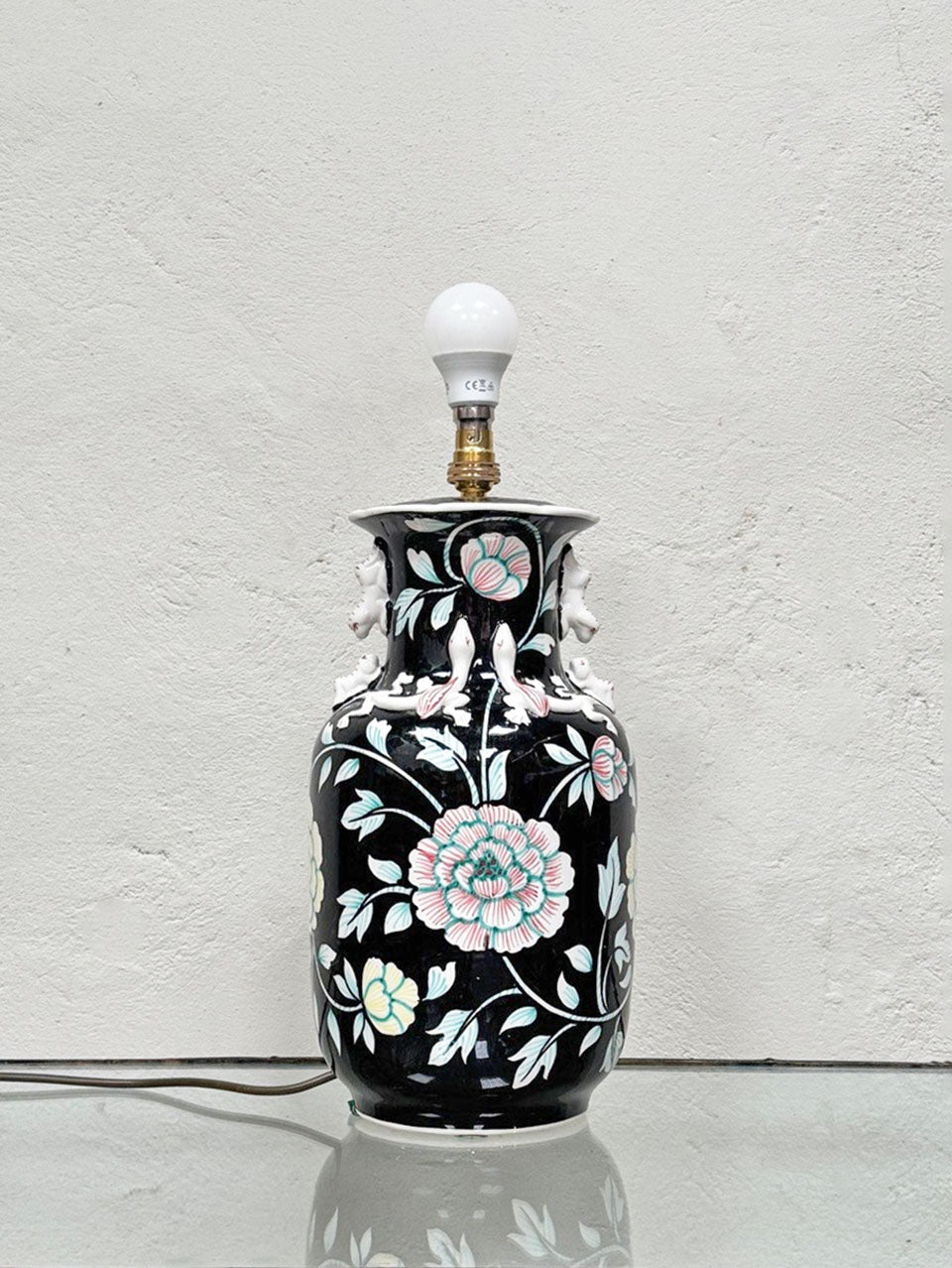 Black ceramic table lamp