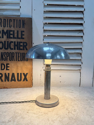 Mushroom table lamp