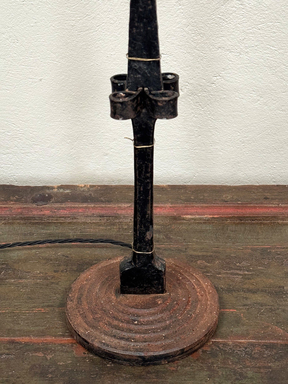 Wrought iron table lamp base