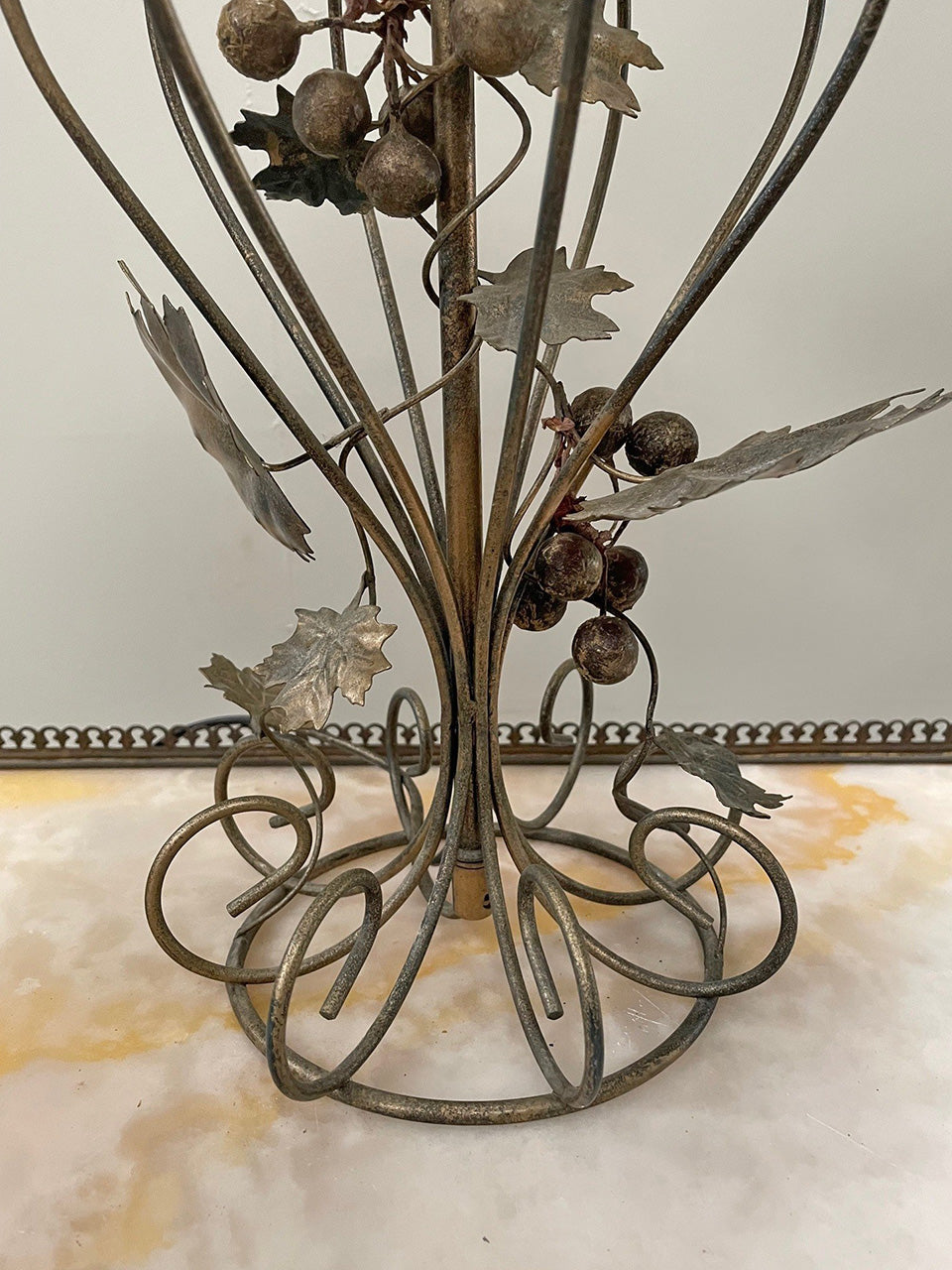 Metal table lamp
