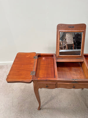 Lift top dressing table