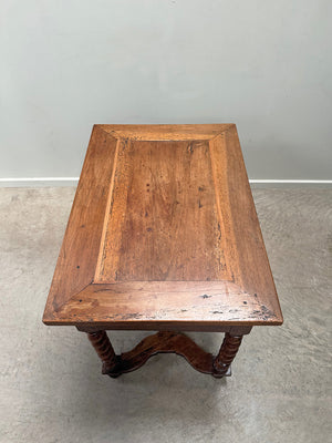 Barley twist table