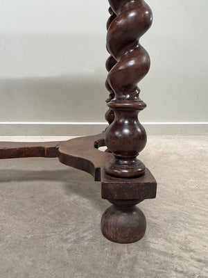 Barley twist table