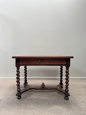 Barley twist table