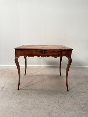 Cabriole leg desk