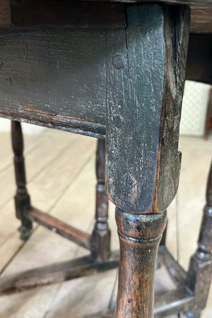 Gateleg table