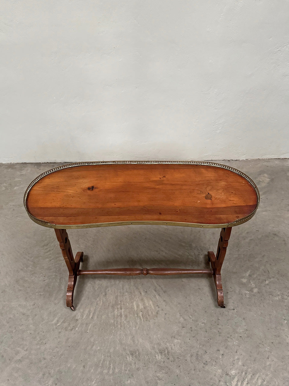 Large kidney shaped side table