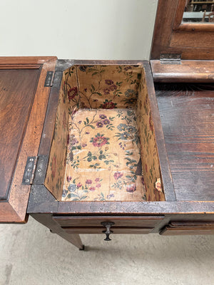 Dressing table with compartments