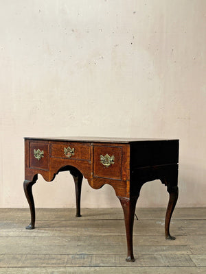 Georgian lowboy