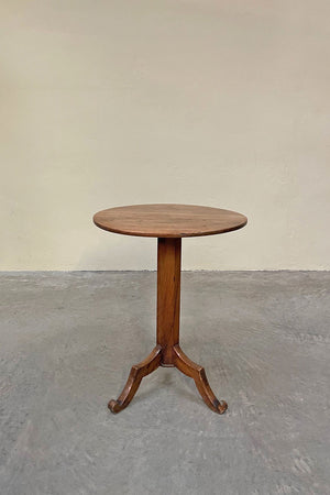 Pedestal occasional table (Reserved)
