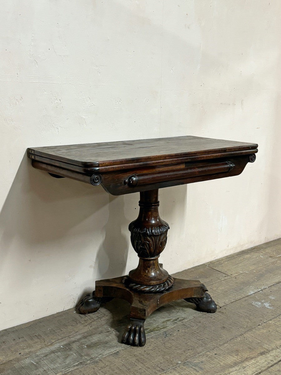 Regency table