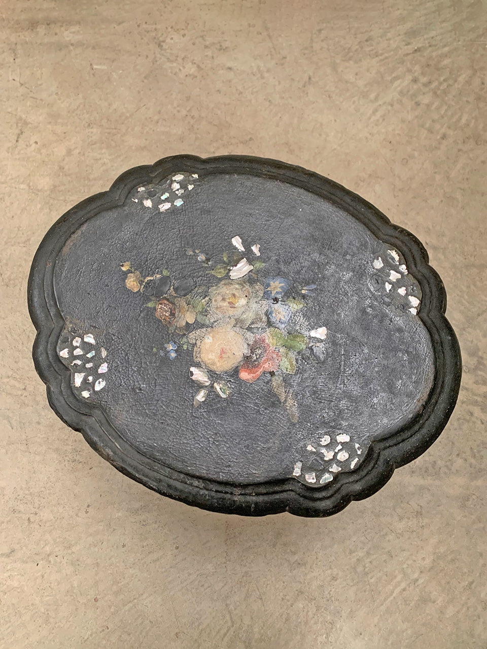 Victorian tilt top table