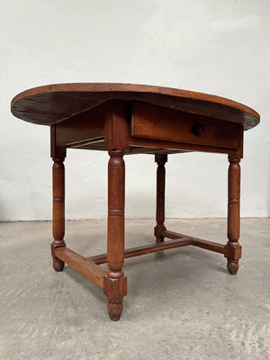 Oval top table