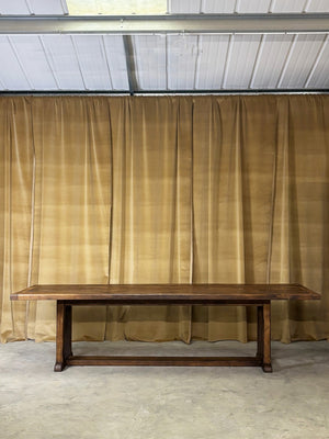 Pyrenean single board table