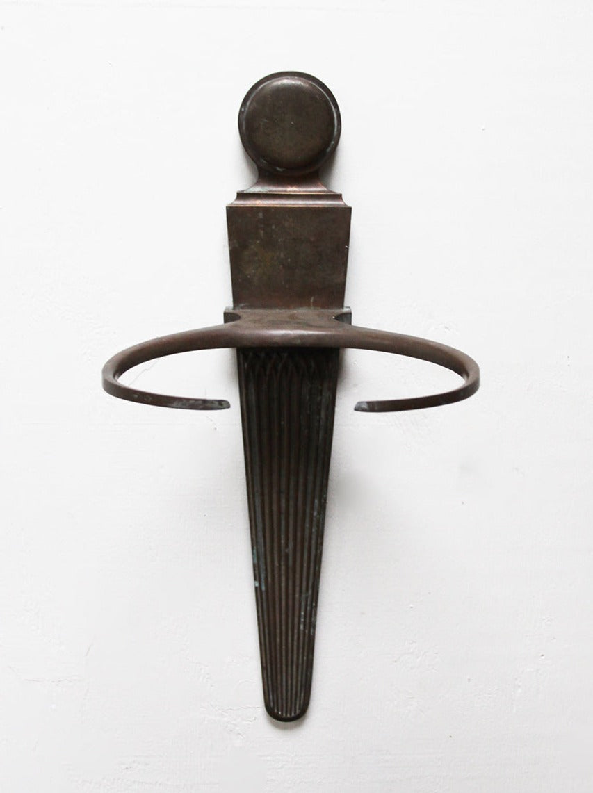 Art Nouveau wall bracket