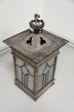 Arts and craft lantern