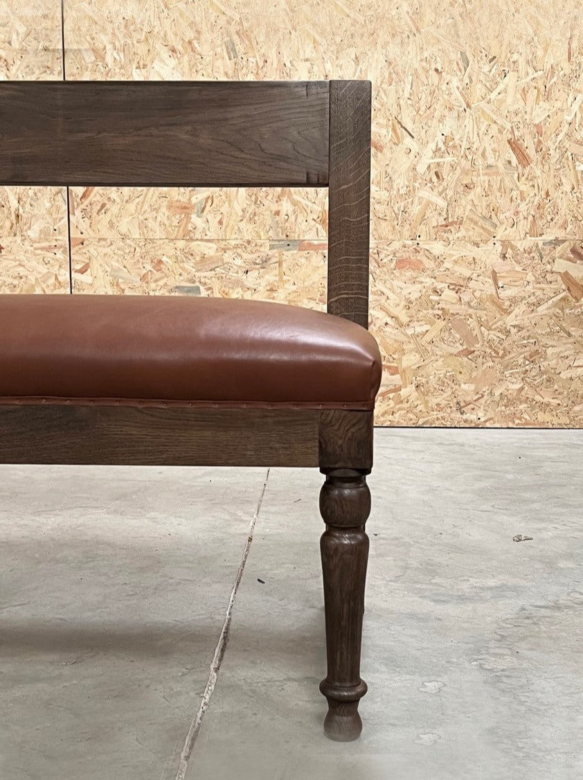 Made-to-measure oak skittle bench