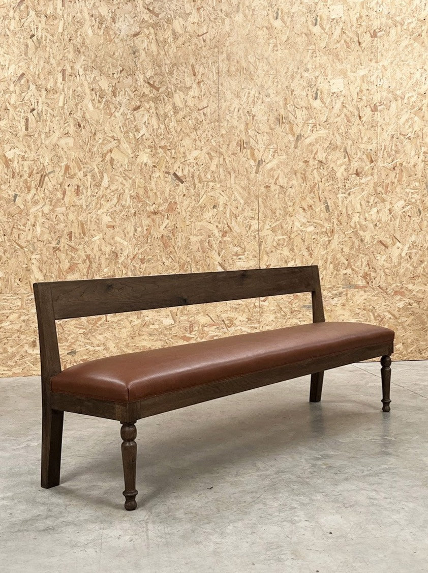 Made-to-measure oak skittle bench