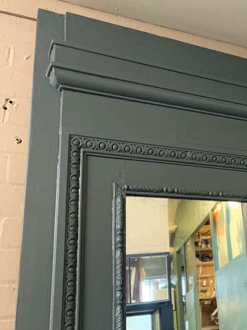 Floor standing mirror