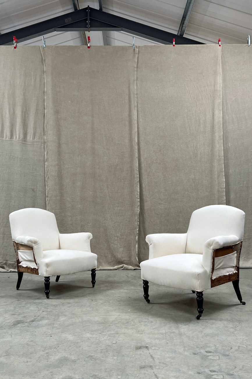 Pair of low back armchairs (incl. finish upholstery, excl. fabric﻿)